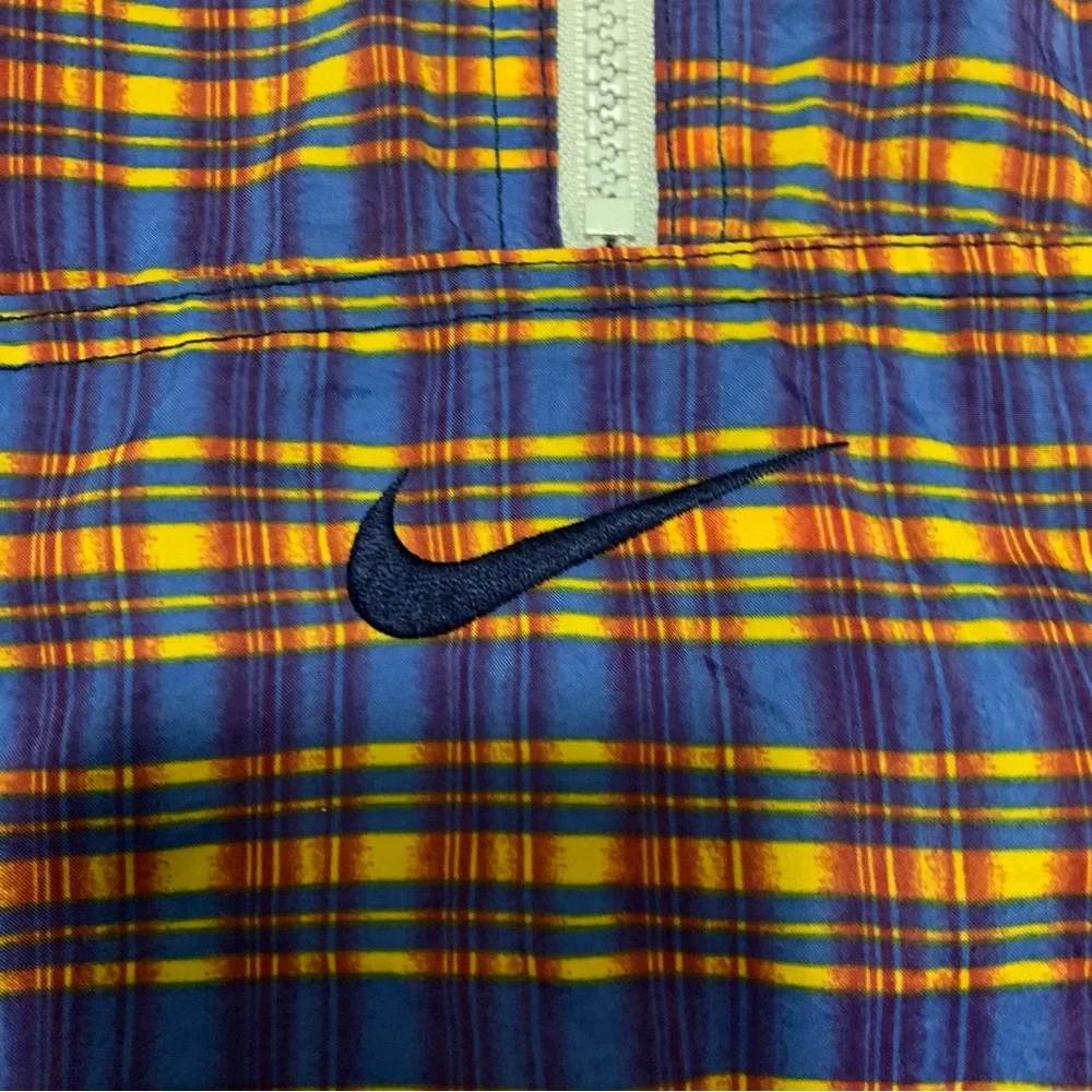 NIKE Menβs '90s Vintage Nike Reversible Plaid Windbreaker
Fireberry Size L !! - Picture 5 of 13